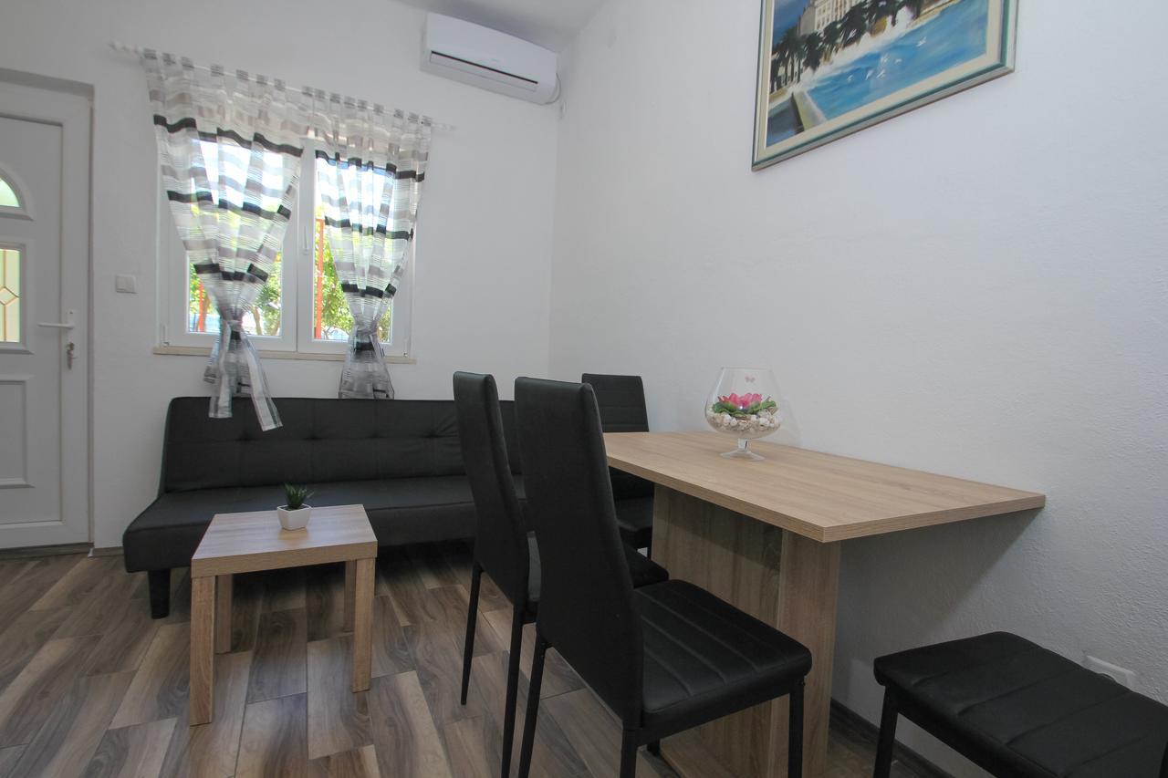 Apartment Afrodita Kaštela Εξωτερικό φωτογραφία